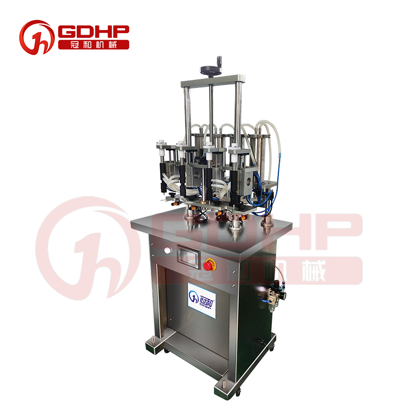 半自动四头负压液体灌装机(香水) B17.jpg